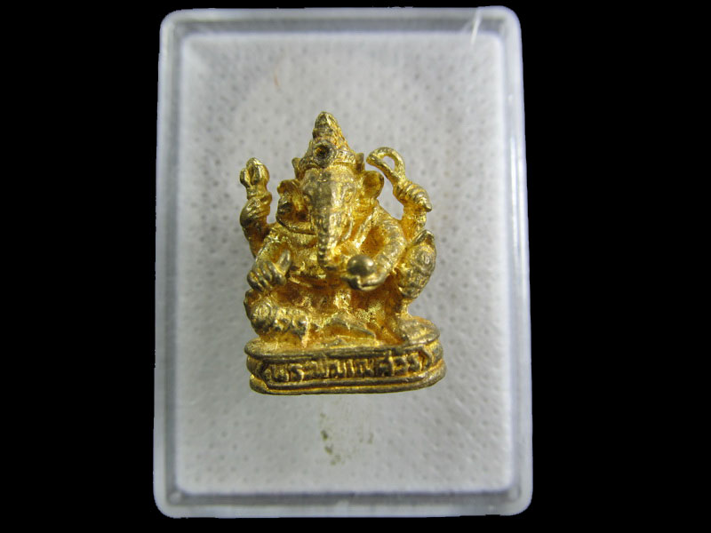 พระพิฆเนศ กะไหล่ทอง งานละเอียดประณีต ไม่ทราบที่ครับ.เริ่ม20บาท/.(22/กพ.--07)