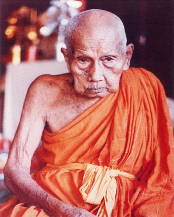 พระสังกัจจายน์หล่อ หลวงปู่สุข วัดโพธิ์ทรายทอง ออกวัดชิโนรส ปี 12