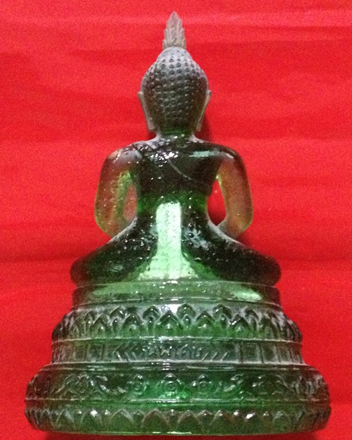 พระแก้ว สำนักพุทธจักร์ประทีป