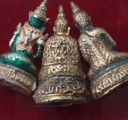 ***เคาะเดียวแดง*** พระแก้ว 3 ฤดู   ที่เดียว 3 องค์ครับ