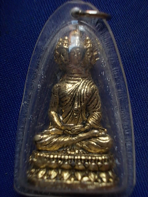 .. 20 บาท..ทุกรายการ..รูปหล่อพระเศรษฐีนวโกฏิ กะหลั่ยทอง ไม่ทราบที่ครับ พร้อมเลี่ยม