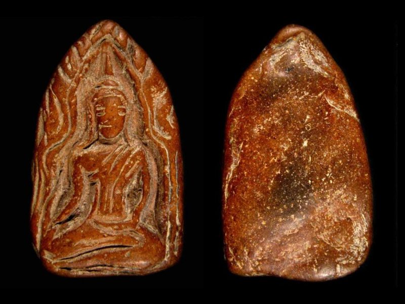 พระไม่ทราบที่ 3 องค์ครับ