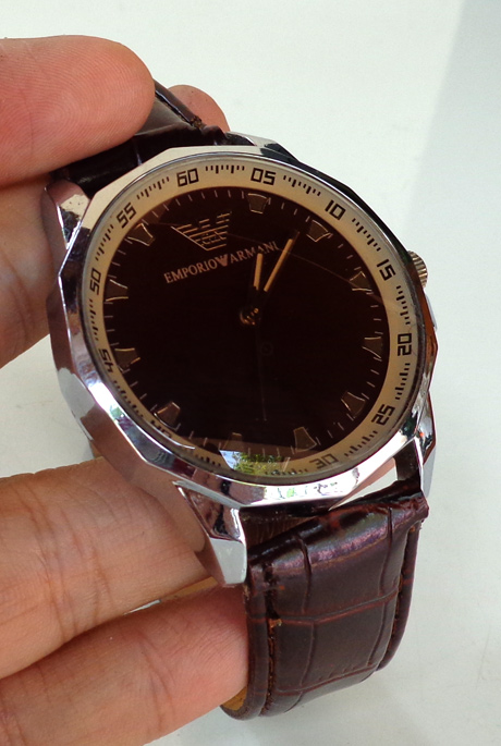 นาฬิกา ARMANI สวยๆครับ