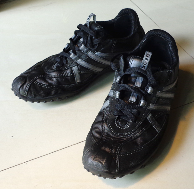 รองเท้า GEOX แบรนด์ดัง ครับ ,ของแท้ อย่างเทพมีคู่เดียวครับ