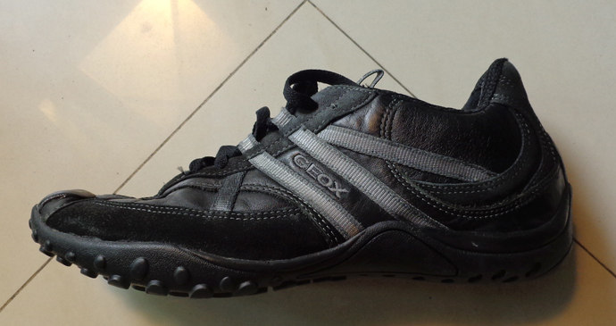 รองเท้า GEOX แบรนด์ดัง ครับ ,ของแท้ อย่างเทพมีคู่เดียวครับ