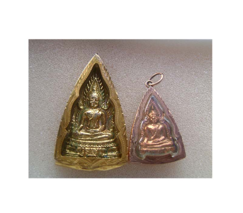 2 องค์ พระพุทธชินราช เลี่ยมทอง + เลี่ยมนาค