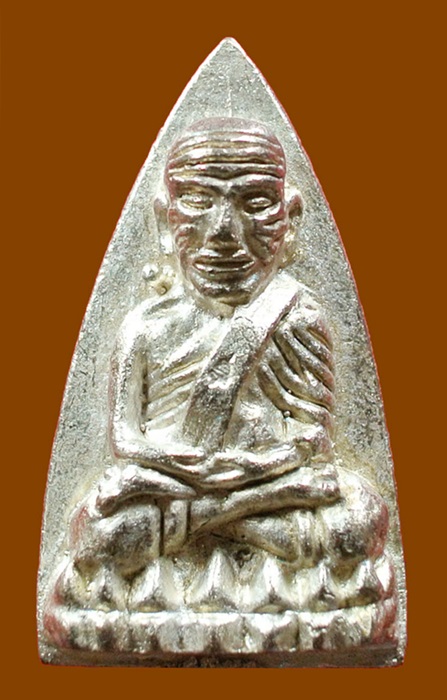 หลวงปู่ทวดหลังเตารีดหล่อโบราณวัดบวรนิเวศวิหาร เนื้อนวะโลหะแก่เงิน 5 โค๊ด หมายเลข 128 ปี 43