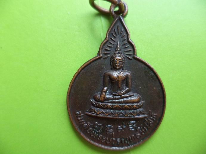 สมเด็จพระบวรพุทธชินสีห์ วัดเจดีย์ยอดทอง พิษณุโลก ปี 22 เคาะเดียวครับ