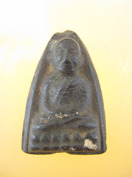 หลวงปู่ทวด เนื้อว่าน พิมพ์หลังตัวหนังสือ 2513 (3)