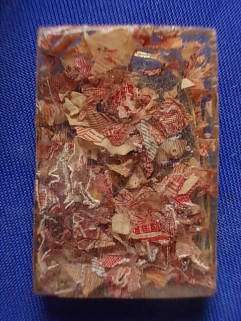 .. 20 บาท..ทุกรายการ..หลวงพ่อโสธร เนื้อเรซิ่นผสมเศษธนบัตร