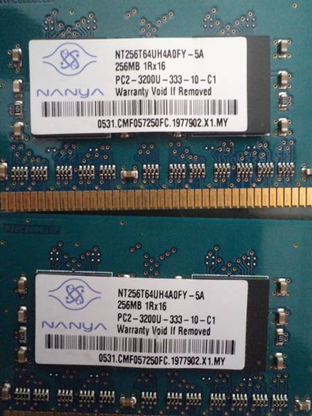 RAM 256 (2ตัว) DDR2 มือ2 รับประกันคุณภาพครับ --ขายถูกเคาะเดียวครับ