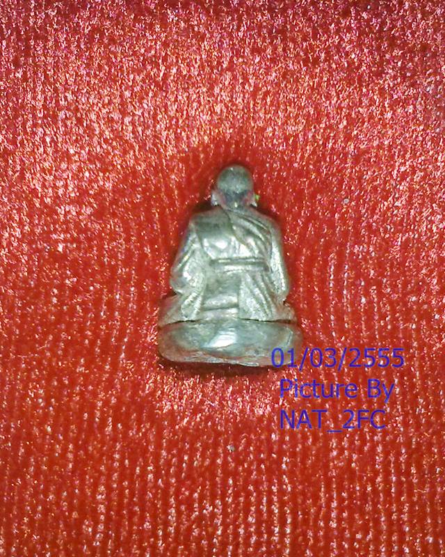รูปหล่อลอยองค์จิ๋ว เนื้อเงิน หลวงพ่อเปิ่น วัดบางพระ จ.นครปฐม...สภาพสวย พ.ศ. 2543 เก่า แท้ ทัน