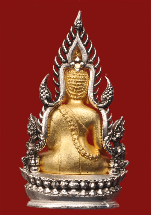ลอยองค์ พระรพุทธชินราช เนื้อโลหะซุ้มชุบเงิน องค์พระชุบทองรุ่น จอมราชันย์ สวยๆ พร้อม กล่องเดิม ครับ