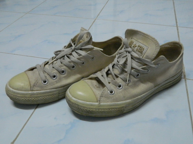 "เคาะเดียว" รองเท้า converse all star ไซด์ 8 (เบอร์ 41-42)