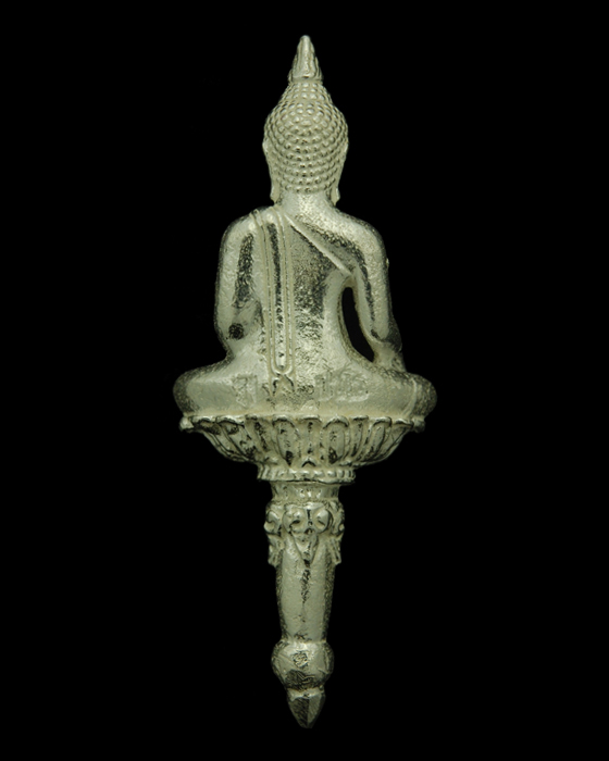 พระยอดธงมหาราช หลวงปู่แผ้ว ปวโร วัดรางหมัน จ.นครปฐม เนื้อเงิน