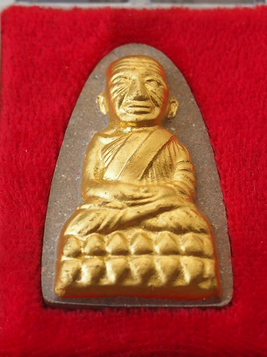***เคาะเดียวแดง***หลวงปู่ทวดพิมพ์เตารีด รุ่มมหาบารี 88 ปี 44 (พร้อมกล่องเดิม) 