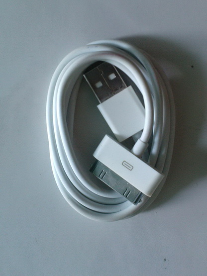 สายพ่วงต่อ USB ของ iPhone 4G ; 4Gs