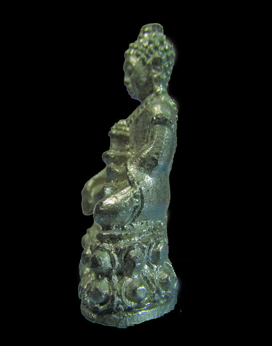 พระชัยวัฒน์จีน กะไหล่เงิน  (กะไหล่เก่า ฐานบัว 1.3 cm.สูง 2.3 cm.).เริ่ม20บาท/.(05/เม.ย--71)