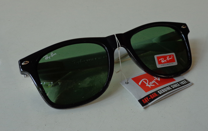 แว่นกันแดด RAYBAN สวยมากครับ