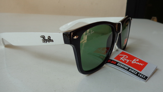 แว่นกันแดด RAYBAN สวยมากครับ