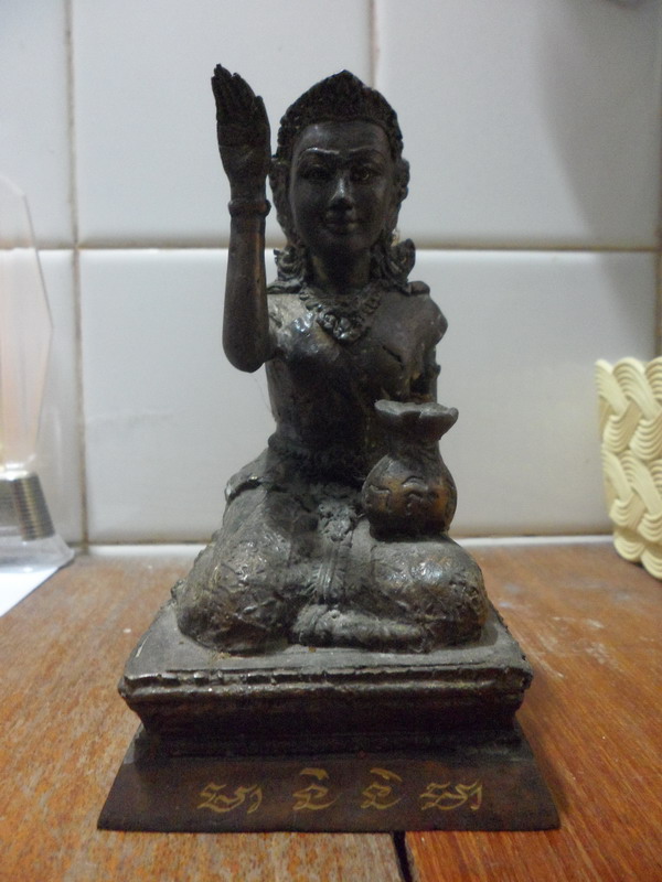 พระแม่นางกวักหน้าตัก 3 นิ้ว 1 ใน 300 องค์