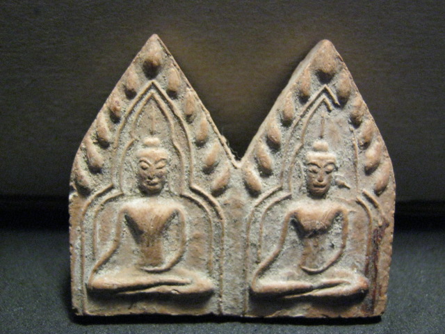 พระขุนแผนพลายคู่ สวยไม่ทราบที่