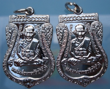 หลวงปู่ทวดวัดช้างให้ พิมพ์เสมาใหญ่ หลังอ.ทิม ปี 55 เนื้อทองแดงชุบนิเกิ้ล พร้อมซองและใบคาถาจากวัด