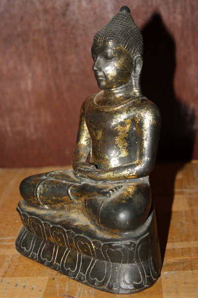 หลวงพ่อโต วัดอาษาสงคราม