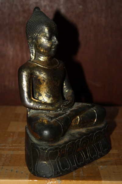 หลวงพ่อโต วัดอาษาสงคราม