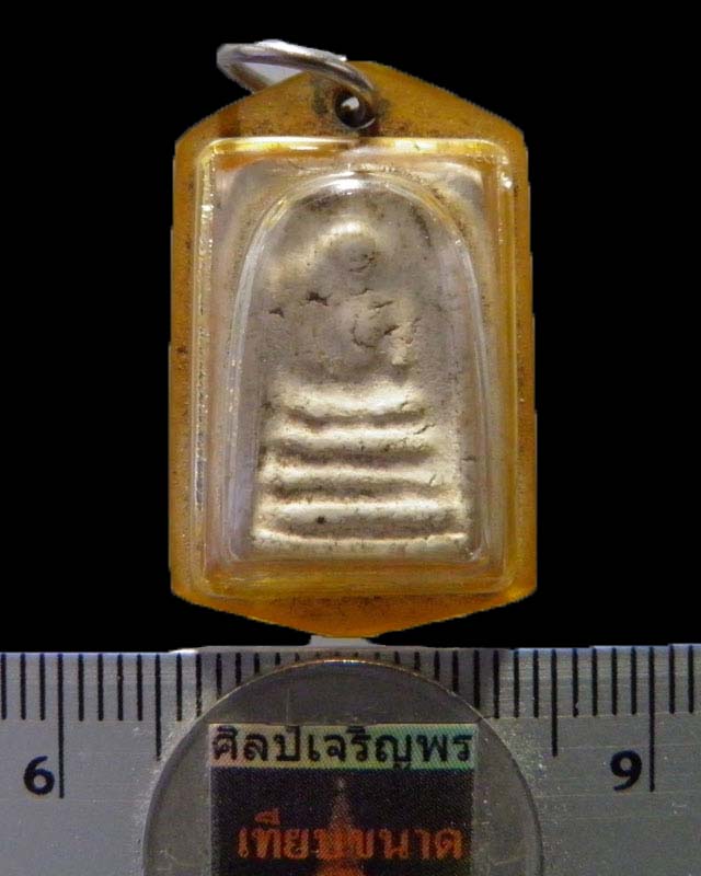 พระคะแนนเลี่ยมโบราณ เก่าๆ เนื้อจัดๆ  บางคนตีเป็นหลวงตาพัน บางคนตีวัดประสาทฯ  ใครชอบแนวเก่าๆจัดๆเก็บก