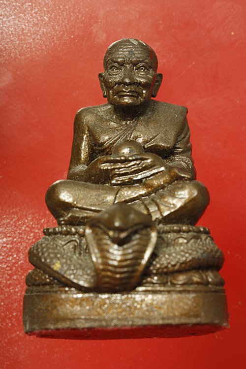 พระบูชาตั้งหน้ารถ หลวงปู่ทวด วัดพะโค๊ะ