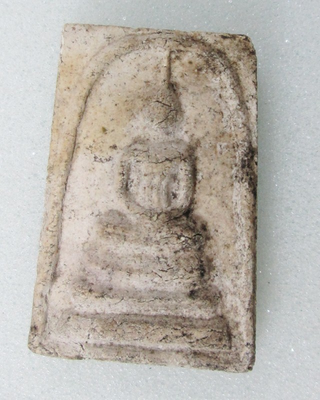 สมเด็จเก่าไม่ทราบที่หลังมีตราวัดครับ  พระแท้แน่นอนครับ