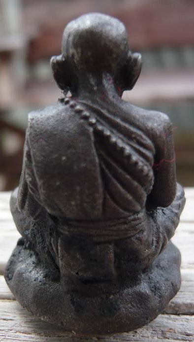 รูปเหมือนเบ้าทุบเหล็กน้ำพี้ หลวงปู่หมุน รุ่นเสาร์ ๕ บูรพาจารย์ วัดป่าหนองหล่ม ใช้แทนรุ่นแรกได้เลย