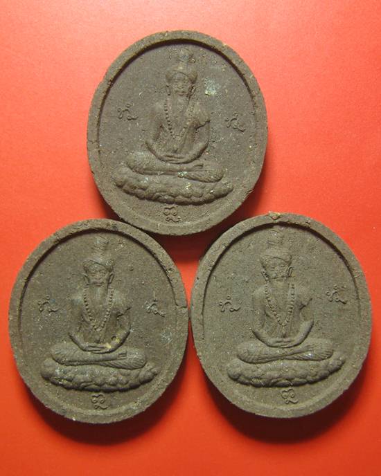 ฤาษี เงินมาห้าพันล้าน” ปี 2543 เกจิดังปลุกเสก 9 วัน 9 คืน หลวงปู่หมุน, หลวงปู่อิง, หลวงพ่อเณร, หลวงป