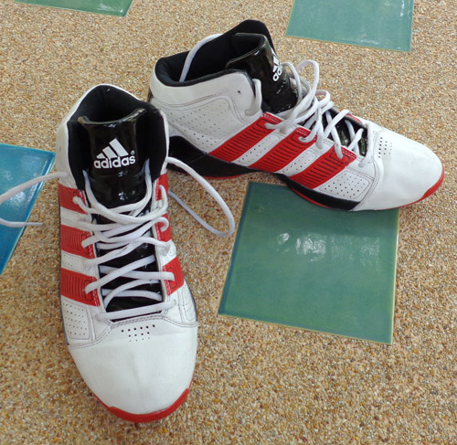 รองเท้า ADIDAS ของแท้ สปอร์ต