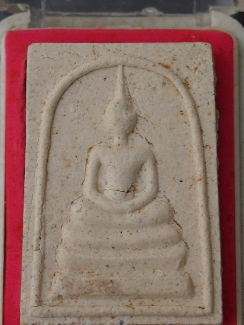 ***///แดง 20///**** พระผงสมเด็จ(จัมโบ้) วัดกระเพา นครราชสีมา (พร้องกล่องเดิม)