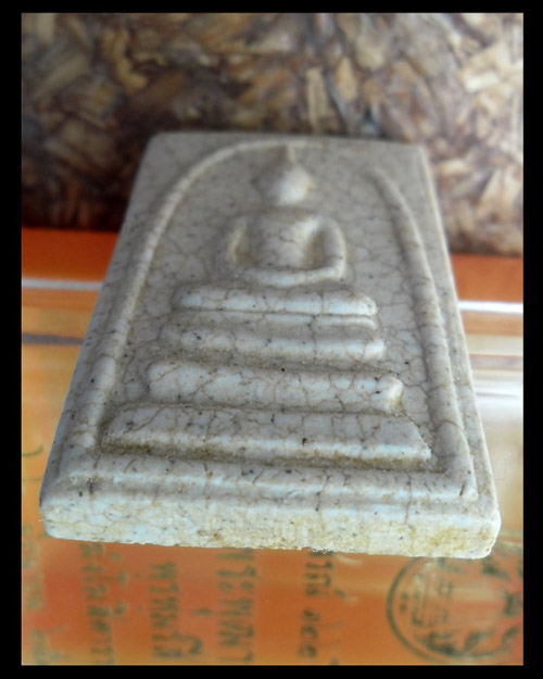 >> เคาะเดียว << สมเด็จวัดระฆัง อนุสรณ์ 122 ปี >>> แตกลายงา <<<