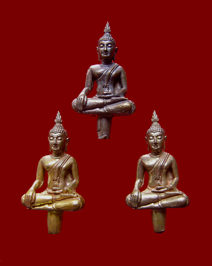 พระยอดธง รุ่นคูณมหากุศล ปี2540 เนื้อนวะโลหะ ตอกโค๊ต 3 องค์ ชุดที่1