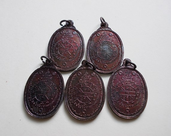 ***** วัดใจ ***** (5เหรียญ)หลวงพ่อคูณตลาดไทรเก่า ปี 22 เนื้อทองแดงd5