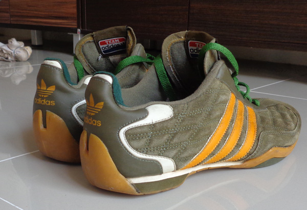 รองเท้า adidas ของแท้ สวยมากรุ่นนี้