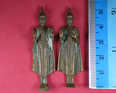  พระพุทธปางห้ามญาติ (2 องค์)