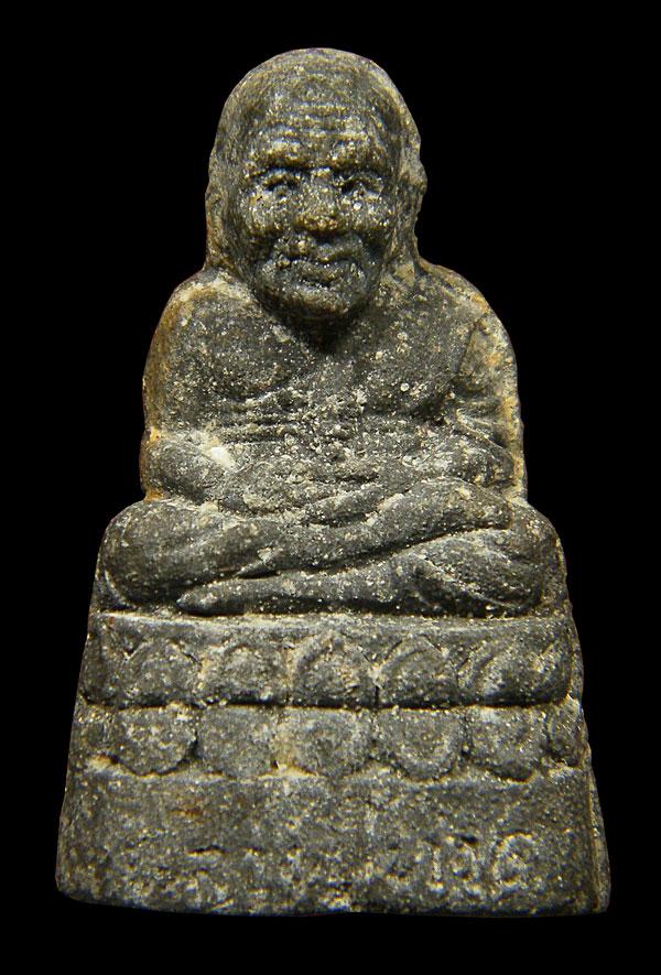 +++หลวงปู่ทวด ลอยองค์เนื้อว่าน ปี40 วัดเมืองยะลา+++