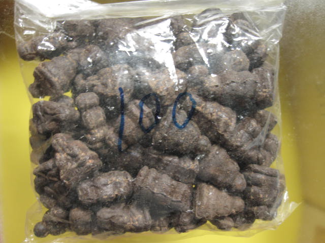 100 องค์ ปิดตาเสริมฐาน ปี 33 เนื้อว่าน หลวงปู่คำพันธ์ ส่งถึงบ้าน ครับ ราคาเบา ๆๆ แบ่งไปทำต่อได้