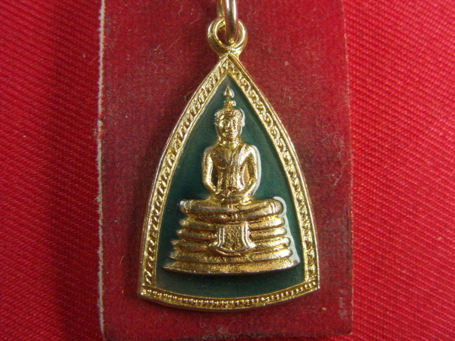 "จ่าสันต์" แดงเคาะเดียว/เหรียญพระพุทธโสธร ลงยาสีเขียว