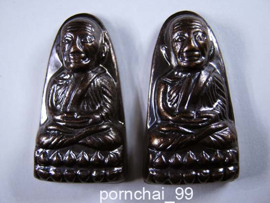 หลวงปู่ทวดหลังหนังสือปี 51 เคาะเดียว 2 องค์