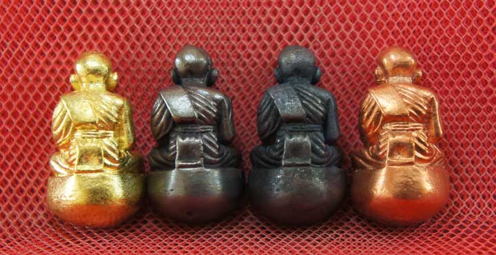 หลวงปู่ทวด พิมพ์เบ้าทุบ 4 องค์ เนื้อเปียกทอง เนื้อนวะ เนื้อผิวไฟ เนื้อสตางค์เเดง วัดในหาน อ.นอง อ.ทอ