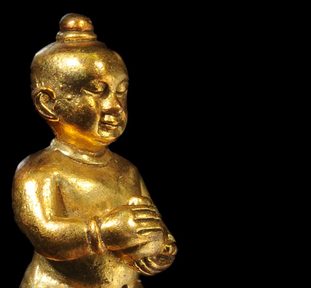 2.กุมารทองเทพฤทธิ์ รุ่นพิเศษ ฉลองอายุครบ ๙๘ ปี หลวงปู่ครูบาเจ้าดวงดี วัดท่าจำปี เชียงใหม่ ปี ๒๕๔๖