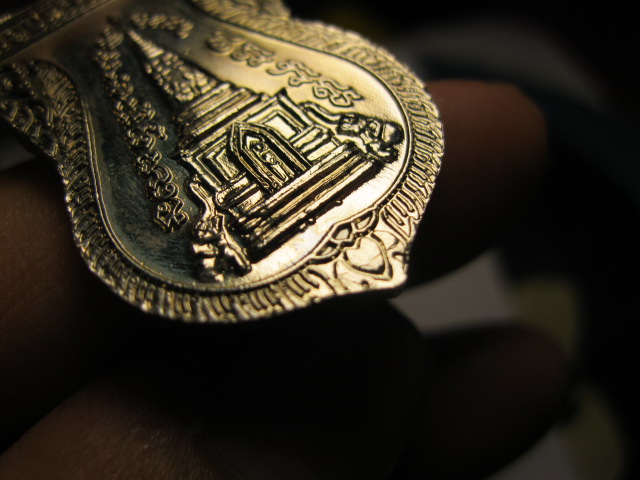 เหรียญพุตซ้อน หลวงพ่อทวด ปี 39  ชุบนิเกิล บล็อค ทองคำ นิยม หลัง 3 จุด สภาพสวยมาก เคาะเดียว  350