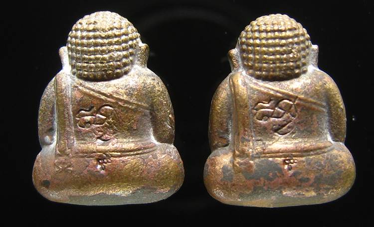 **ทีเดียว 2 องค์ *พระสังกัจจายน์ สมเด็จญาณฯ วัดบวรฯ ปี 43 เนื้อนวะ เลข 468 และ 425 เคาะเดียวแดง**