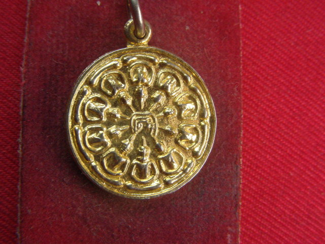 "จ่าสันต์" แดงเคาะเดียว/กำลังหาที่ไปที่มา  ตามรูปครับ